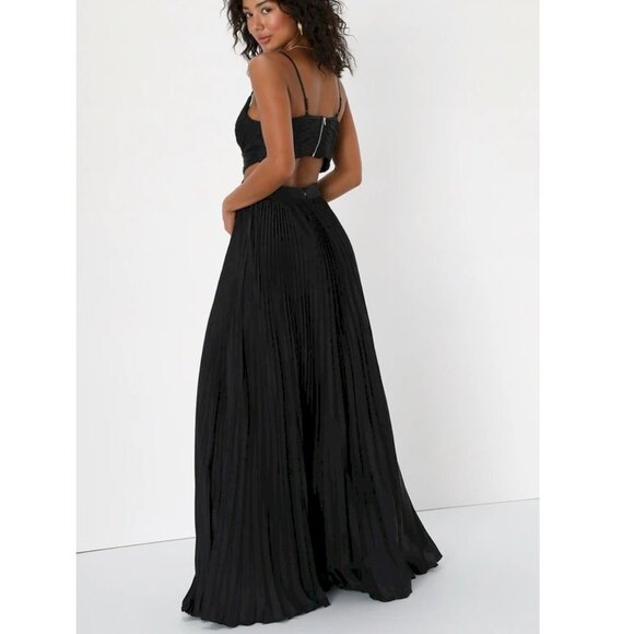 Lulu's Black Got the Glam Black Pleated Cutout Maxi Dress Size XS NWOT - Picture 6 of 8